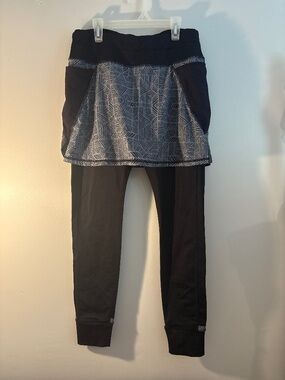 Athleta skirted legging